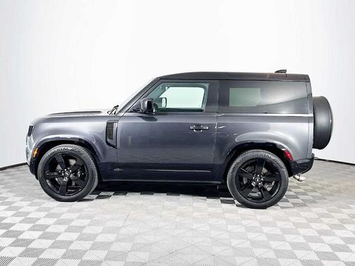 2023 Land Rover Defender 90 V8