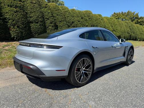 Carmine Red 2023 Porsche Taycan 4S