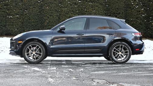 2022 Porsche Macan 