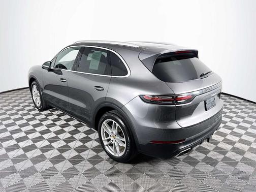 2023 Porsche Cayenne 