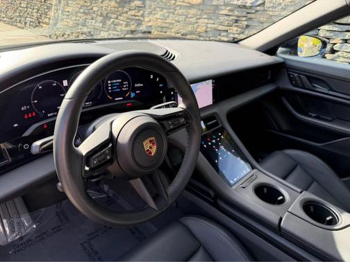 Jet Black Metallic 2024 Porsche Taycan 4