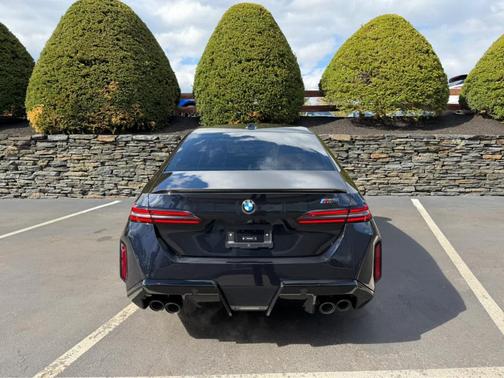 Carbon Black 2026 BMW M5