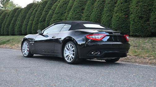 2017 Maserati GranTurismo 