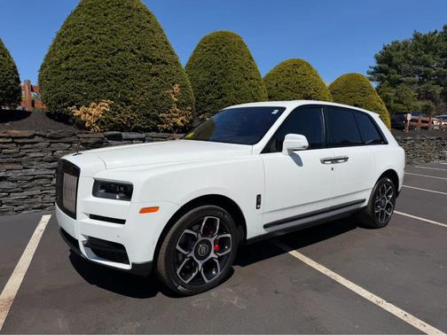 Arctic White 2024 Rolls-Royce Cullinan