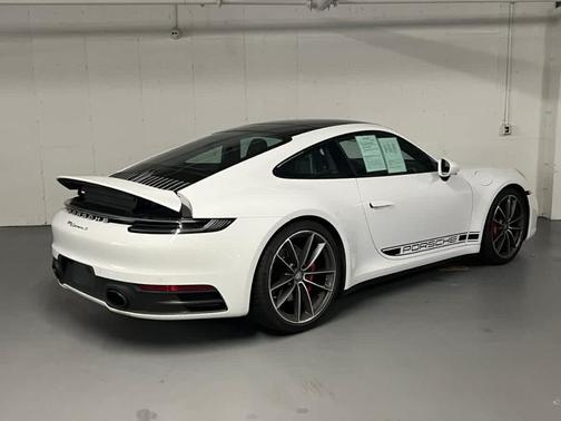 2024 Porsche 911 Carrera S