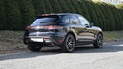 2022 Porsche Macan 
