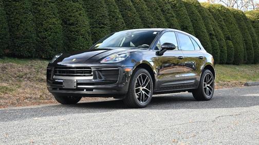 2022 Porsche Macan 