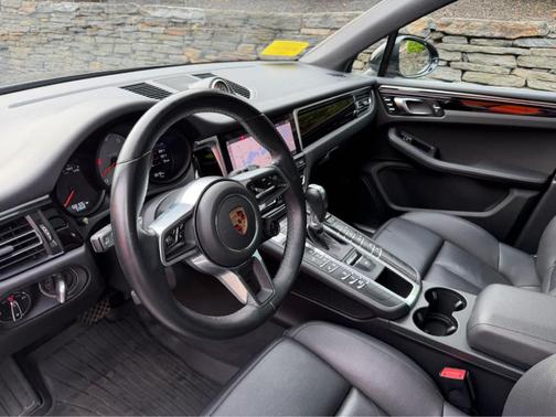 Black 2019 Porsche Macan S
