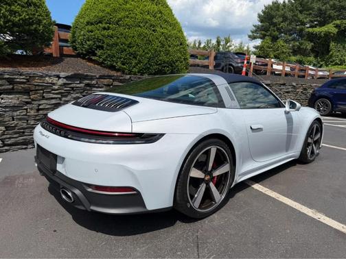 Ice Grey Metallic 2026 Porsche 911 Targa 4S