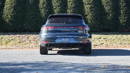 2021 Porsche Macan Turbo