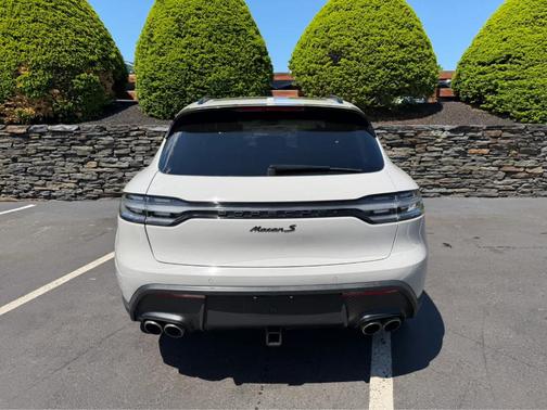 Chalk 2023 Porsche Macan S