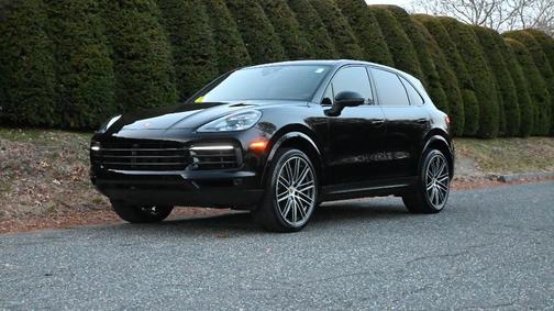 2023 Porsche Cayenne Platinum Edition