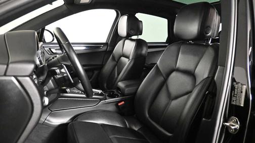 2021 Porsche Macan S