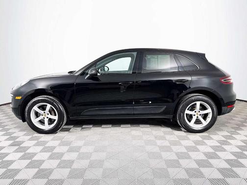 Black 2017 Porsche Macan