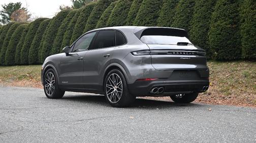 2025 Porsche Cayenne S