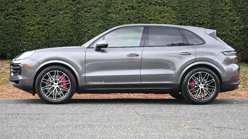 2025 Porsche Cayenne S