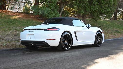 2024 Porsche 718 Boxster 