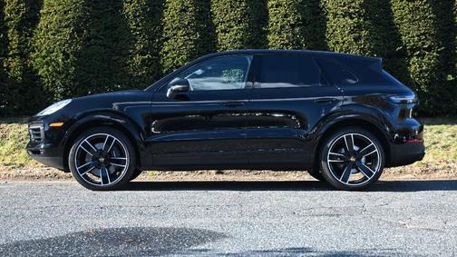 2023 Porsche Cayenne 