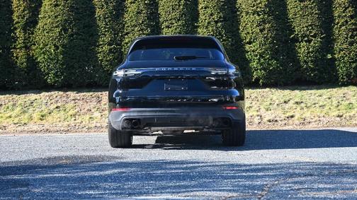 2023 Porsche Cayenne 