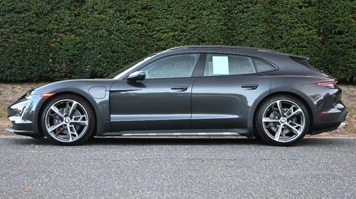 2024 Porsche Taycan 4