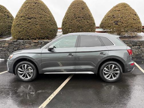 2023 Audi Q5 45 S line Premium Plus
