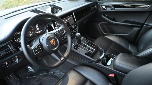 2024 Porsche Macan 
