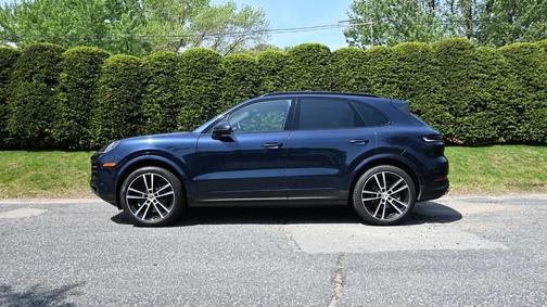 2024 Porsche Cayenne S
