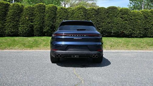 2024 Porsche Cayenne S