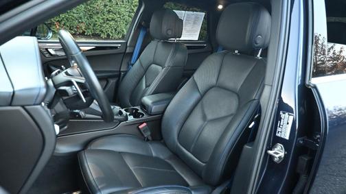 2022 Porsche Macan S