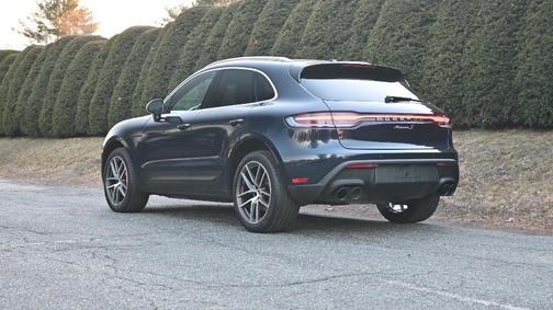 2022 Porsche Macan S