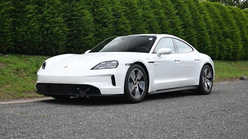 2025 Porsche Taycan 