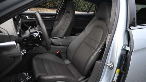 2022 Porsche Panamera GTS