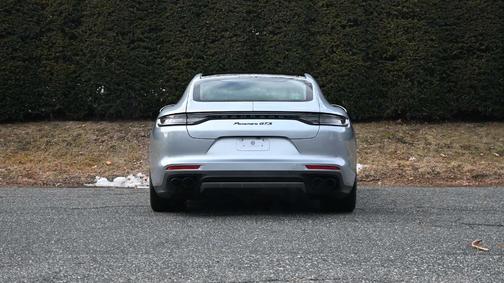 2022 Porsche Panamera GTS