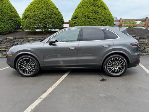 Quartzite 2019 Porsche Cayenne S