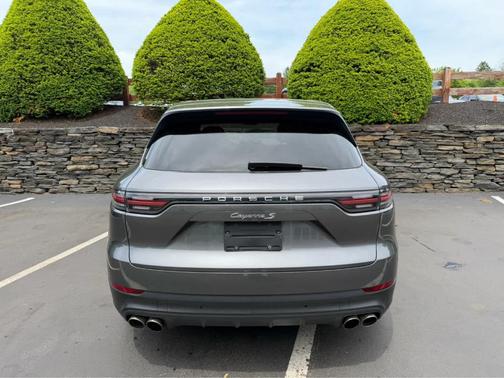 Quartzite 2019 Porsche Cayenne S