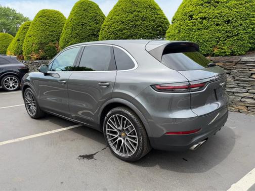 Quartzite 2019 Porsche Cayenne S