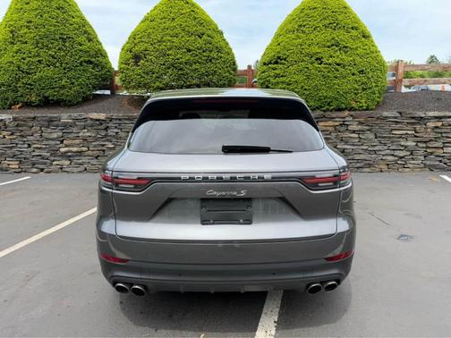Quartzite 2019 Porsche Cayenne S