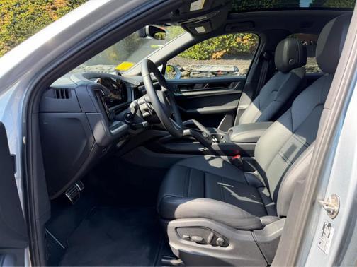 Dolomite Gray 2025 Porsche Cayenne S Coupe AWD