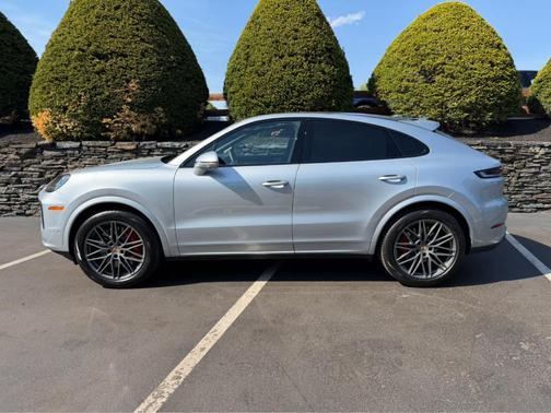 Dolomite Gray 2025 Porsche Cayenne S Coupe AWD