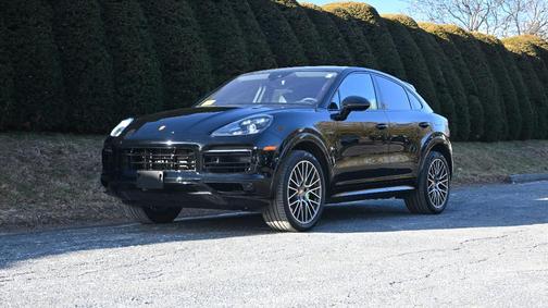 2023 Porsche Cayenne Platinum Edition