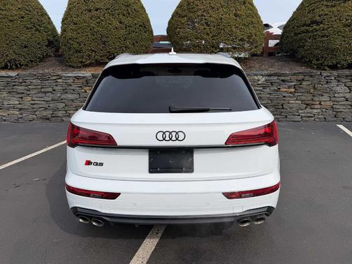 Arkona White 2024 Audi SQ5 3.0T Premium