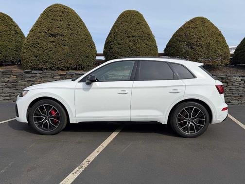 Arkona White 2024 Audi SQ5 3.0T Premium