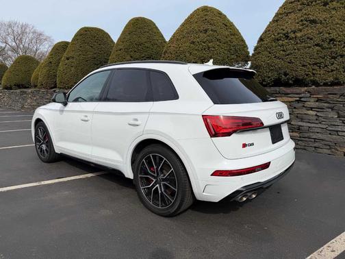 Arkona White 2024 Audi SQ5 3.0T Premium