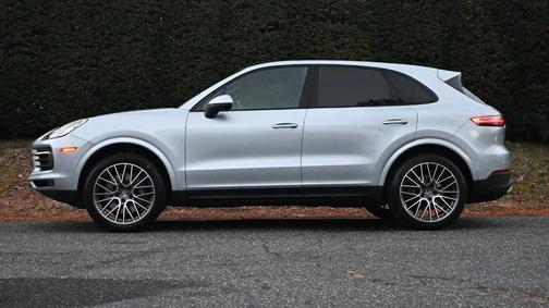 2023 Porsche Cayenne 