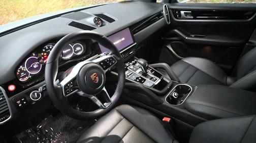 2023 Porsche Cayenne 