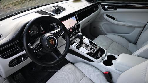 2022 Porsche Macan S