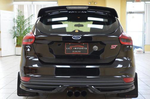 2017 Ford Focus ST