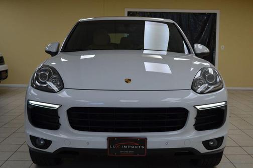 2016 Porsche Cayenne Cayenne