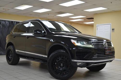 2017 Volkswagen Touareg V6 Wolfsburg Edition