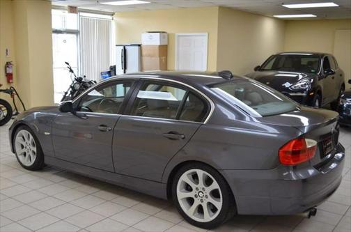 2006 BMW 330 330i Sedan 4D